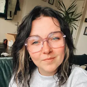 Sanne van Loo - Senior Editor bij Acties.nl